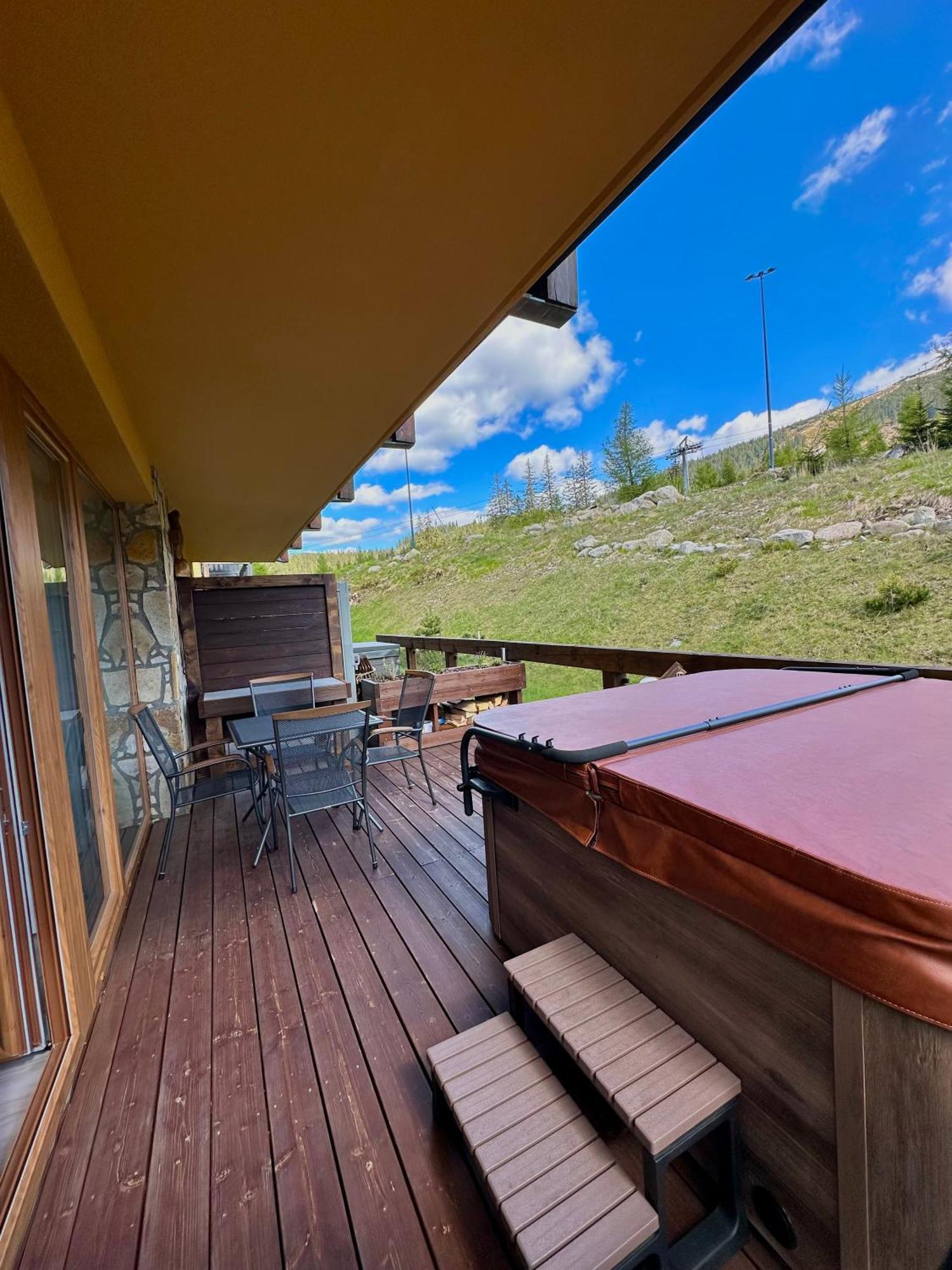 Chalet Mountain Demanovska Dolina Exterior photo