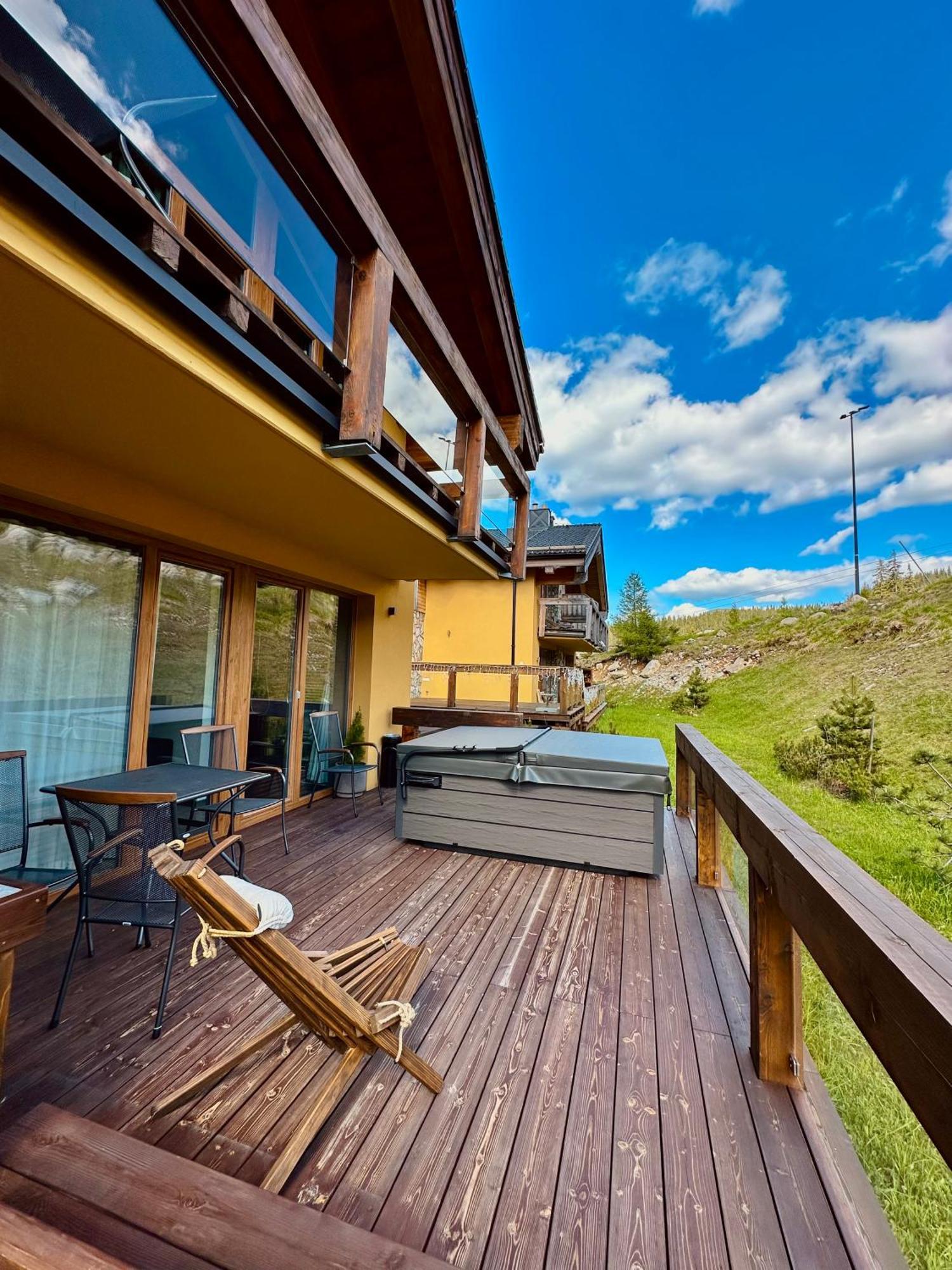 Chalet Mountain Demanovska Dolina Exterior photo